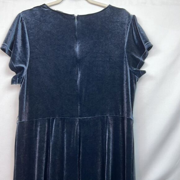 Blush Mark Dreaming of You French Blue Velvet Maxi Dress size 2X - Picture 9 of 16